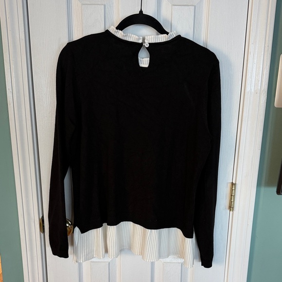 Adrianna Papell Black and White Sweater with Ruffle Collar and Hem XL - Picture 6 of 8